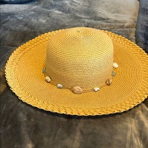 Stylish Straw Sun Hat with Beaded Trim